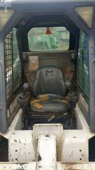 Kompaktní nakladače 2004 Bobcat S130 (6)