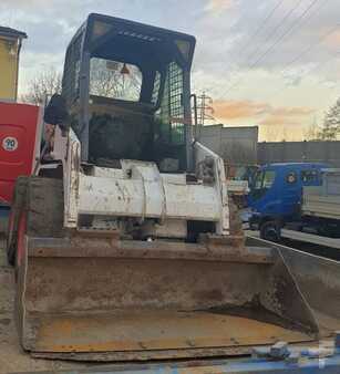Kompaktní nakladače 2004 Bobcat S130 (7)