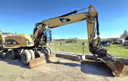 Koparki kołowe 2009 Caterpillar M 318 D (3)