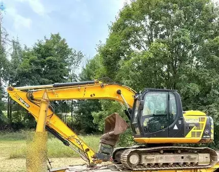Hydraulic Excavators 2014 JCB JS 145 LC (5)