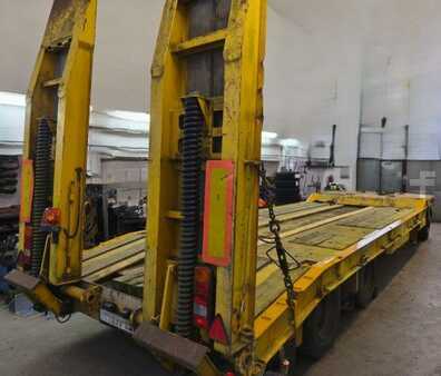 Andet 2005 Schwarzmüller TU 30/100 (1)