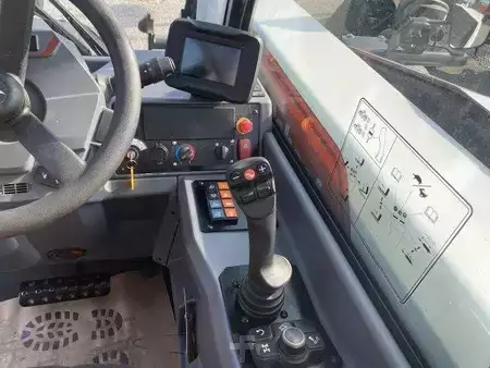 Ostatní 2024 Bobcat TL 26-60 (8)
