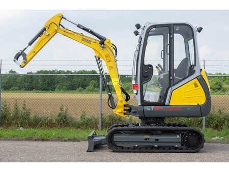Mini kotrógép 2022 Wacker Neuson ET24 (1)