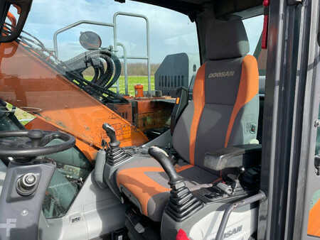 Mobil grävmaskin 2017 Doosan DX165W-5 (16)