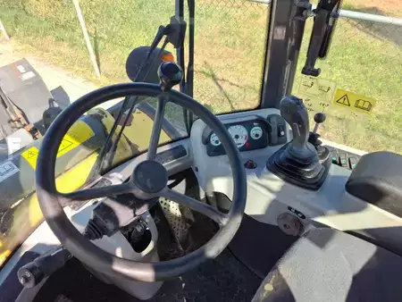 Kerekes rakodó 2014 New Holland Construction W 60 B TC | 2014 (10)