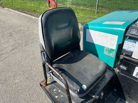 Minikranar 2013 Maeda MC 405 CRME (4)