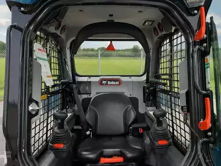 Telaketjukuormaajat 2025 Bobcat T76 | 2025 (8)
