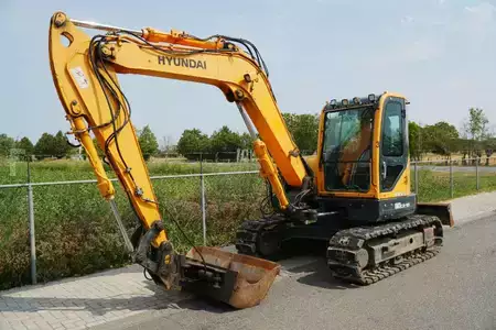 Kettenbagger 2015 Hyundai R80CR-9A | 2015 | 4 Buckets + Sorting Grab (1)