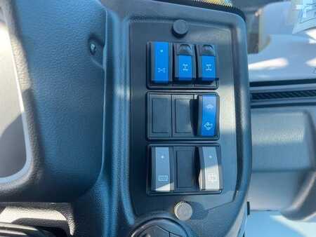 Wielladers 2023 Kramer 8115 | 2024 (12)