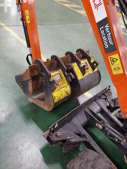 Mini-koparki 2022 Kubota KX019-4 GL (5)