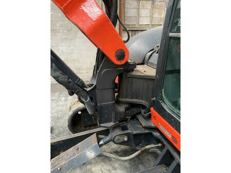 Kubota KX080-4