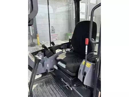Mini kotrógép 2023 Kubota KX019-4 (8684) (15)