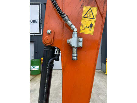 Minigraver 2022 Hitachi ZX 33 U-6 (24)