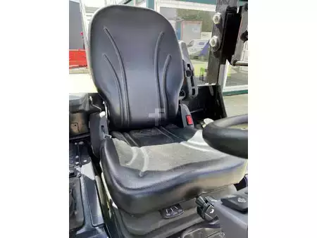 Pale Gommate 2022 Giant G2700 Xtra HD (6436) (14)