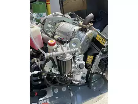 Pale Gommate 2022 Giant G2700 Xtra HD (6436) (15)