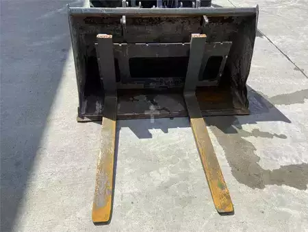 Pale Gommate 2022 Giant G2700 Xtra HD (6436) (8)