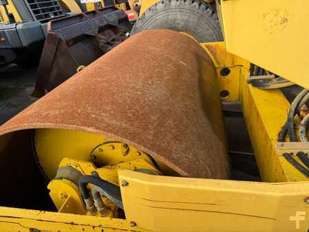 Sestavy válců 2002 BOMAG D177D-3 (7)