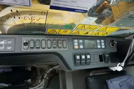 Lánctalpas kotrógép 2013 Caterpillar CAT 329 EL (13)