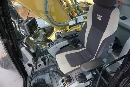 Lánctalpas kotrógép 2013 Caterpillar CAT 329 EL (16)