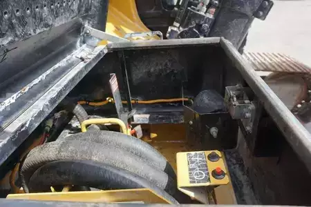 Lánctalpas kotrógép 2013 Caterpillar CAT 329 EL (18)