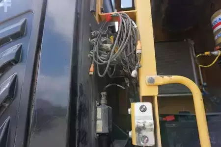 Lánctalpas kotrógép 2013 Caterpillar CAT 329 EL (20)