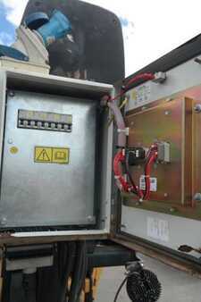 Kerékburkoló 2010 Caterpillar AP 300 (7)