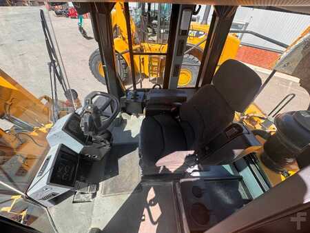 Chargeuse sur pneus 2001 Caterpillar 980 G (3)