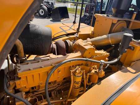 Chargeuse sur pneus 2001 Caterpillar 980 G (9)