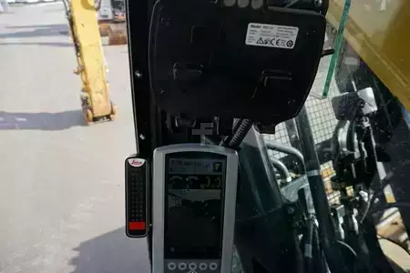 Lánctalpas kotrógép 2016 Caterpillar 340F (13)