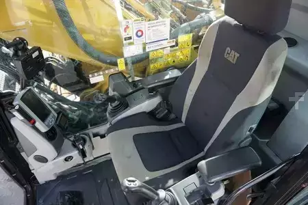 Lánctalpas kotrógép 2016 Caterpillar 340F (17)