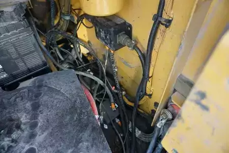 Lánctalpas kotrógép 2016 Caterpillar 340F (19)