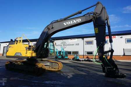 Korečková rýpadla 2015 Volvo EC 250 E NL (4)
