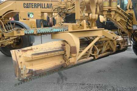 Livellatrici 1990 Caterpillar 140 G (6)