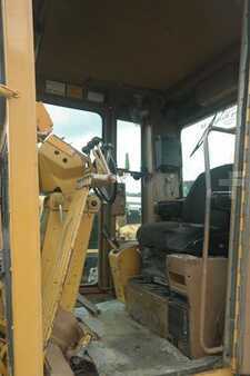 Livellatrici 1990 Caterpillar 140 G (8)