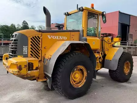 Radlader 2002 Volvo L 120 E (2)