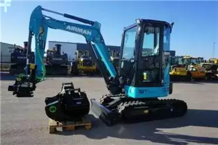 Mini excavadoras 2023 Airman AX 26 U-7 *Uthyres* (6)