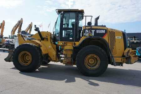 Wheel Loaders 2015 Caterpillar 950M (1)