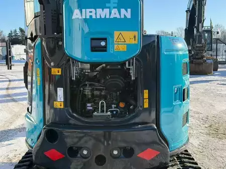 Mini excavadoras 2023 Airman AX 33 U (12)