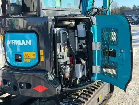 Mini excavadoras 2023 Airman AX 33 U (14)