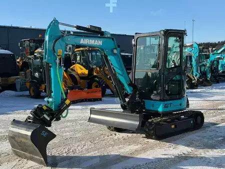 Mini excavadoras 2023 Airman AX 33 U (4)
