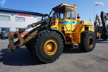 Kerekes rakodó 1988 Volvo BM 120 (1)