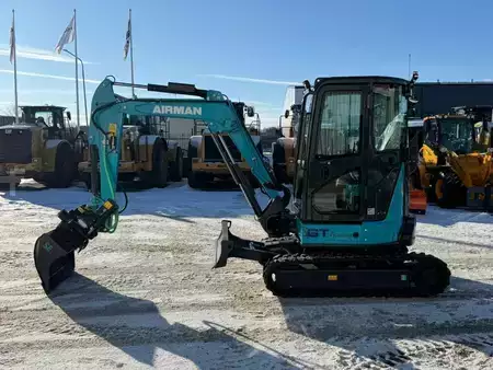 Mini excavadoras 2023 Airman AX 33 U (9)