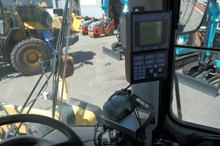 Pyöräkuormaajat 2002 Komatsu WA 380-5-H (17)