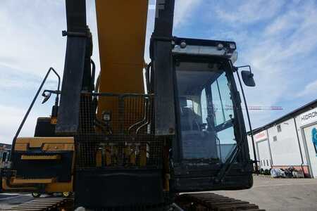Excavadoras de cadenas 2015 Caterpillar 340F (8)