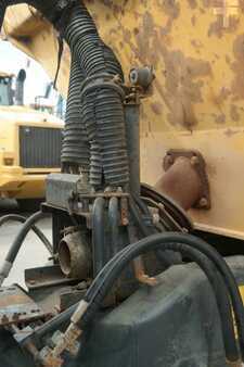 Nivelohjatut dumpperit 2005 Komatsu HM300-1 (11)
