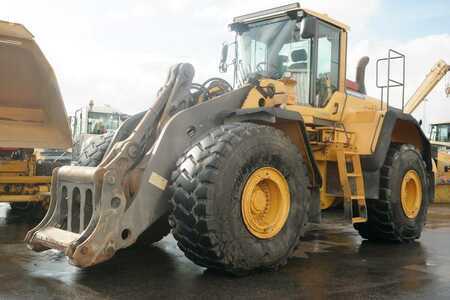 Kerekes rakodó 2011 Volvo L220 G (5)