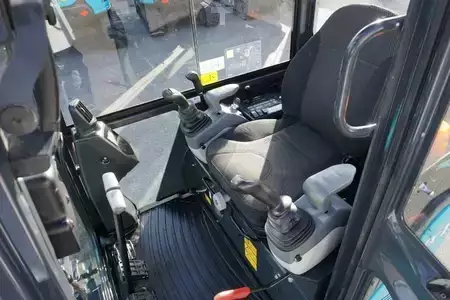 Mini excavadoras 2021 Airman AX19-7 *Få Timmar* (9)