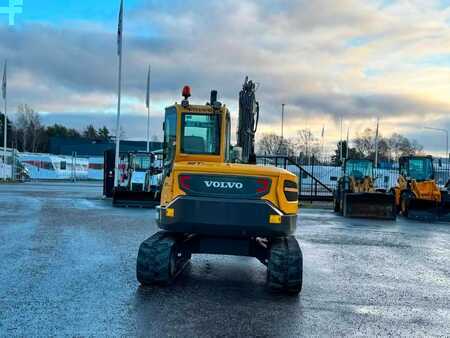 Pelles sur chenilles 2015 Caterpillar ECR 88 D (10)
