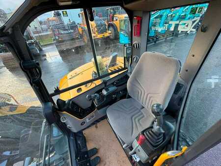 Pelles sur chenilles 2015 Caterpillar ECR 88 D (4)