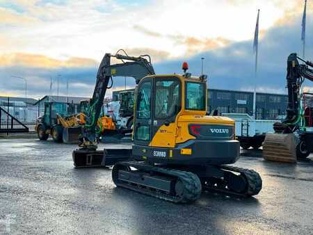 Pelles sur chenilles 2015 Caterpillar ECR 88 D (9)